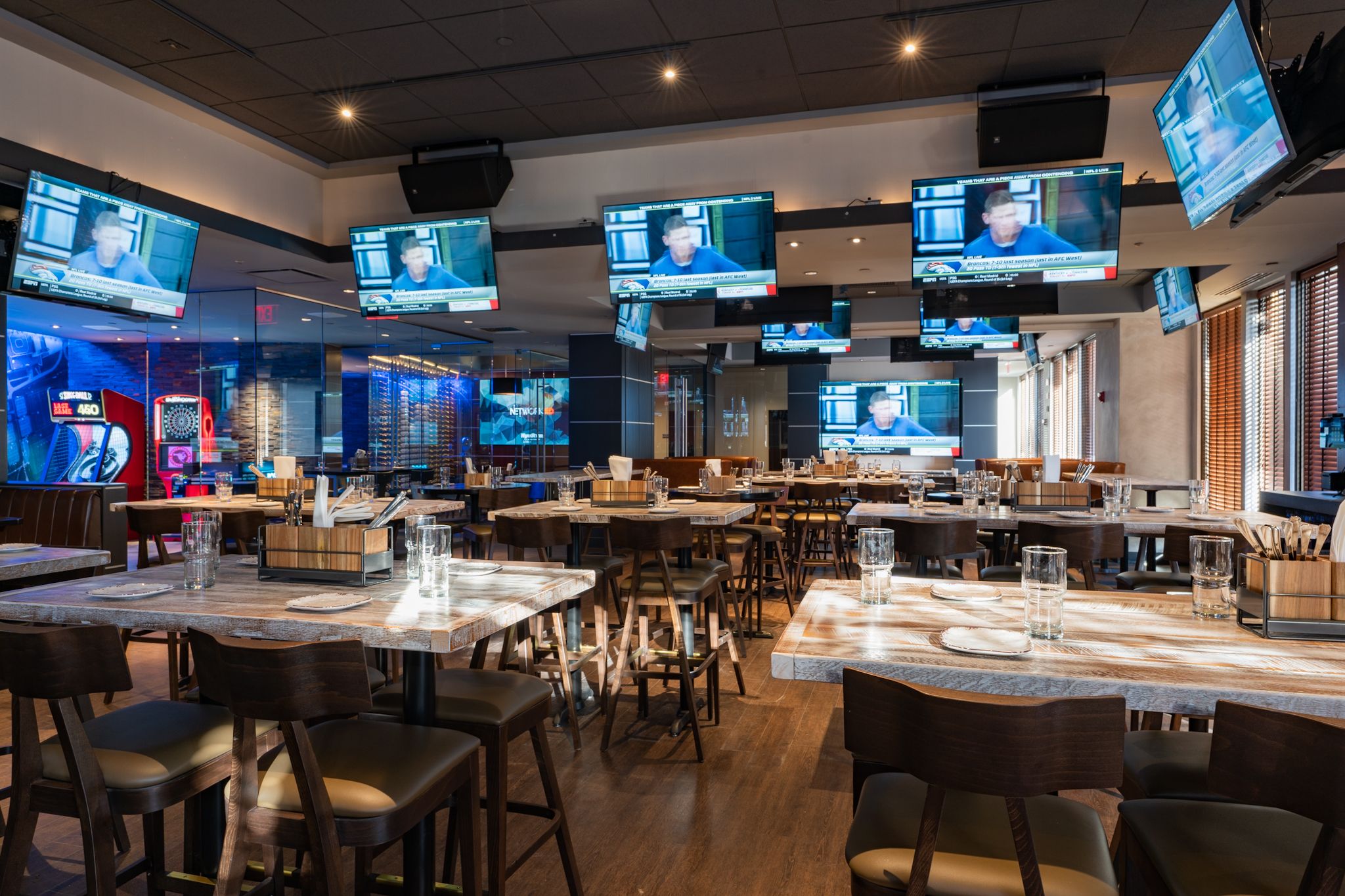 Parlay Sporting Club and Kitchen Indoor Bar